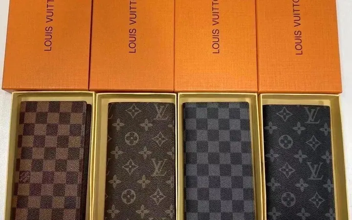 Louis Vuitton Wallets product preview